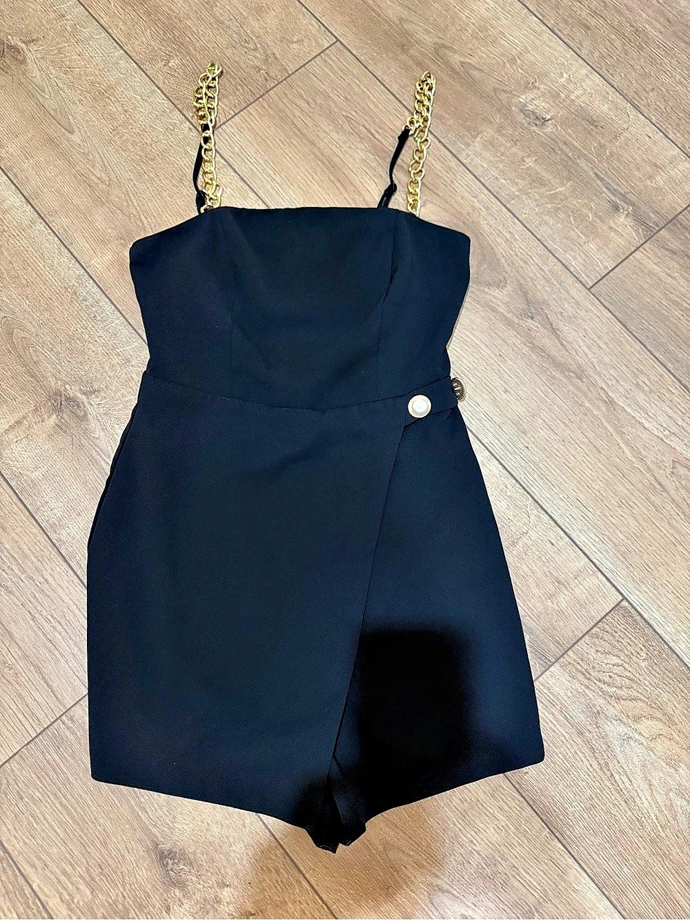 Lulus Party in the Penthouse Black Chain Strap Skort Romper XS